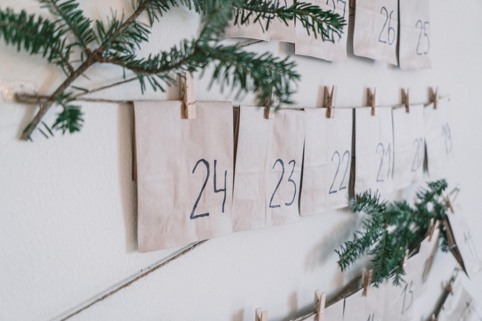 SMALL GIFTS ADVENT CALENDAR FOR A 2 YEAR OLD